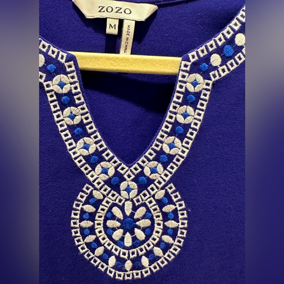 Embroidered Top - Picture 2 of 4